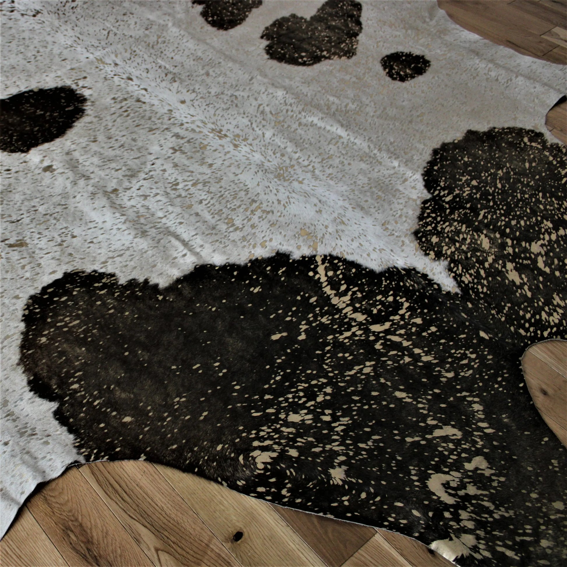 XXL Brown and White Gold Metallic Cowhide CM281