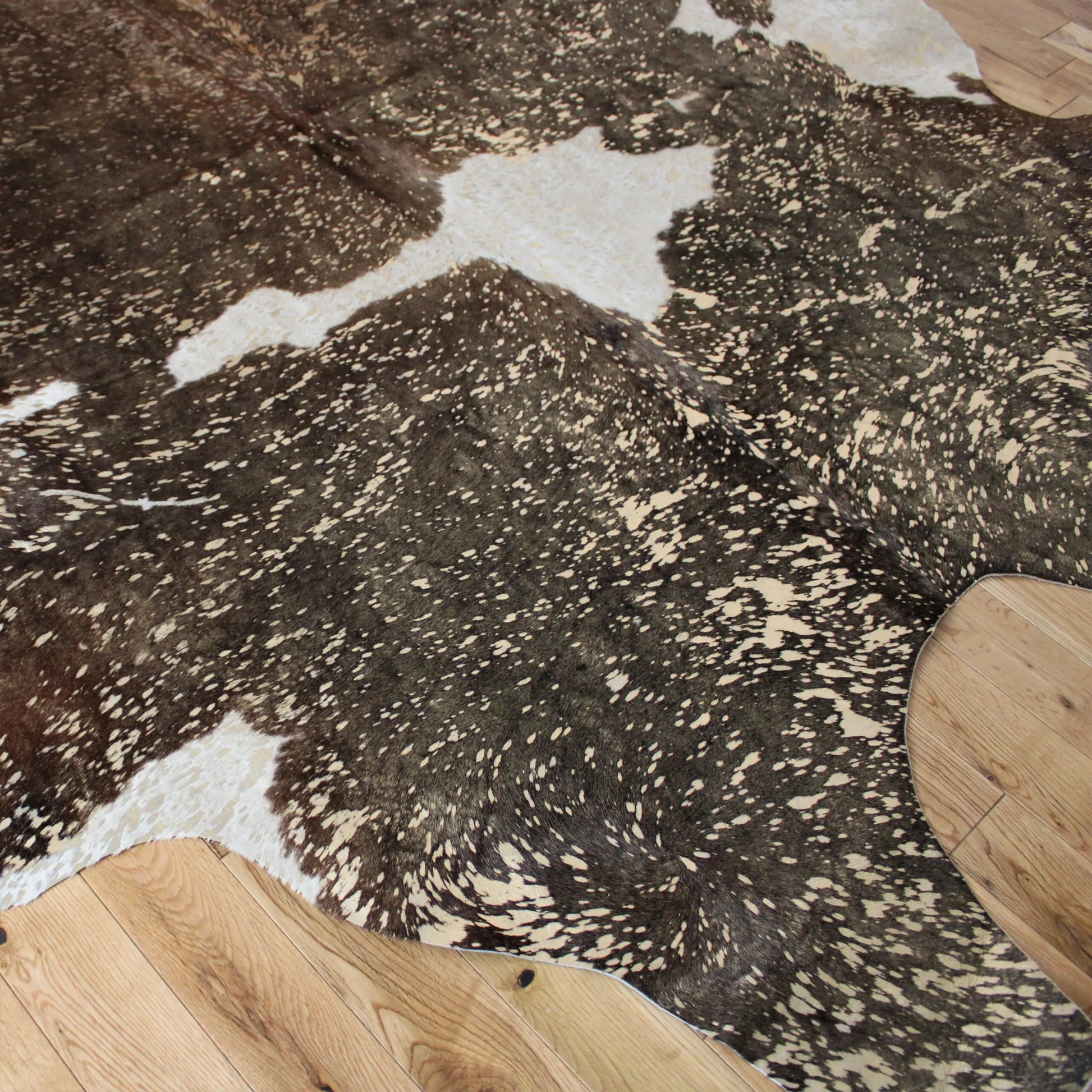 Brown and White Gold Metallic Cowhide CM284