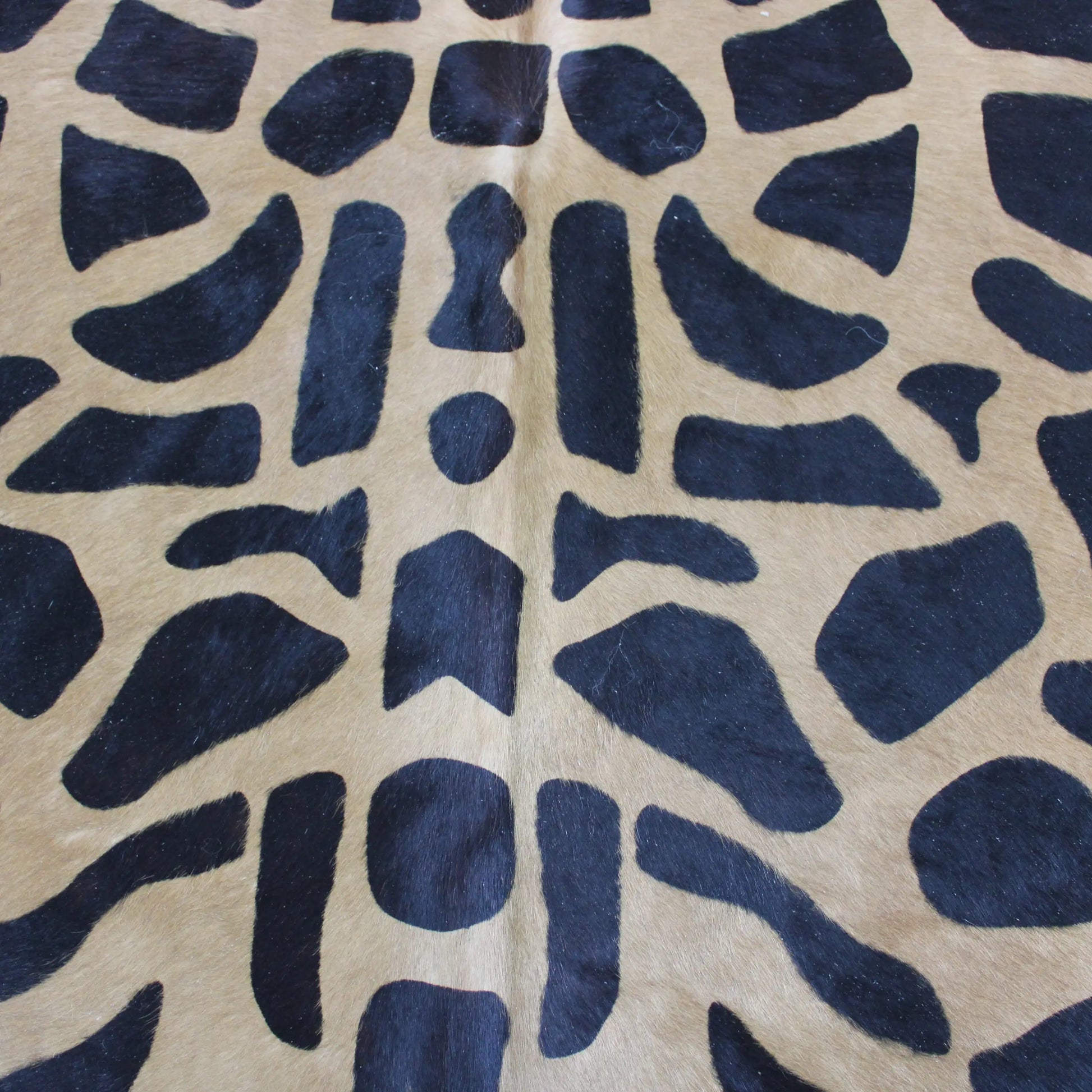 Giraffe Print Cowhide Rug C01018