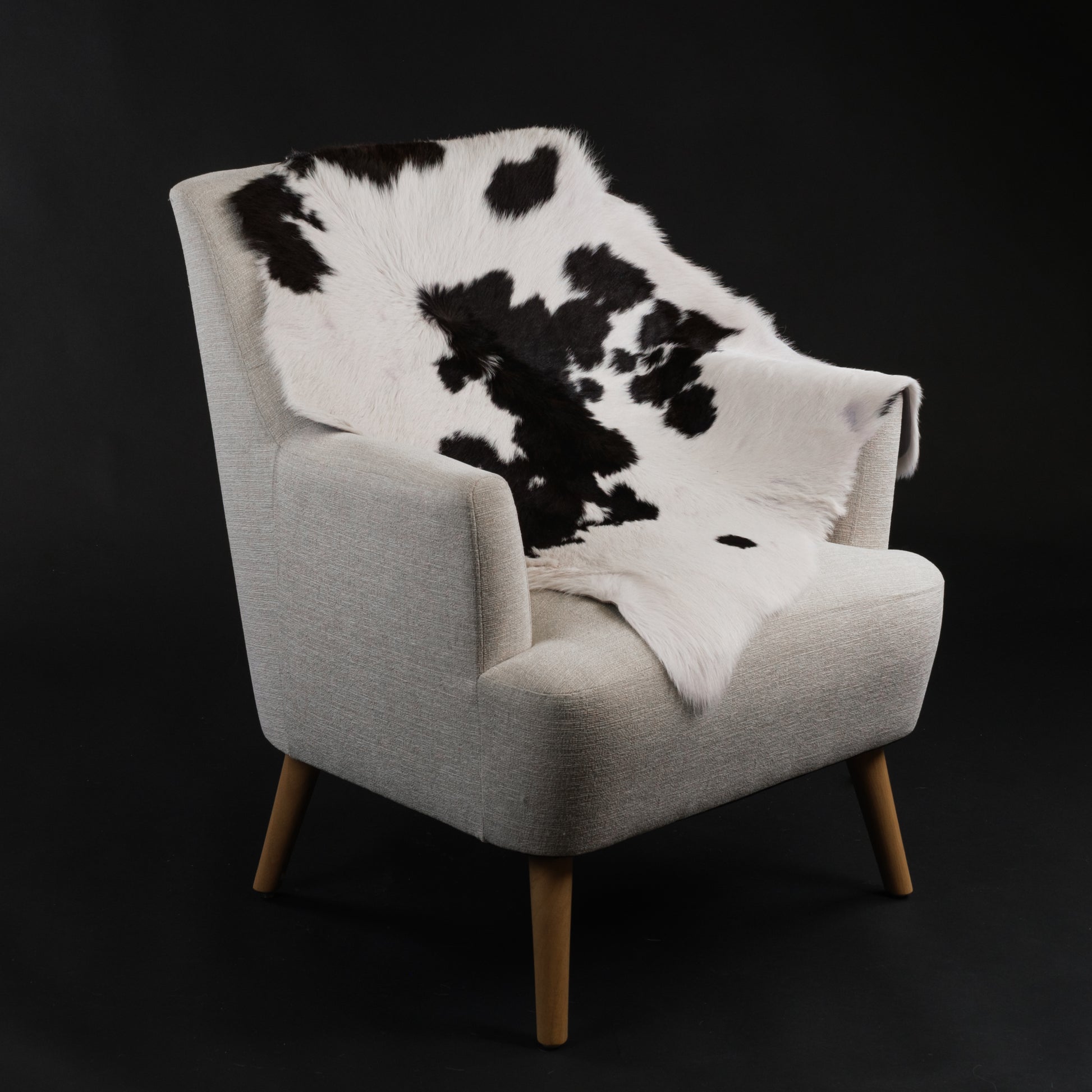 Black & White Calf Skin Rug CF157 Lifestyle Image