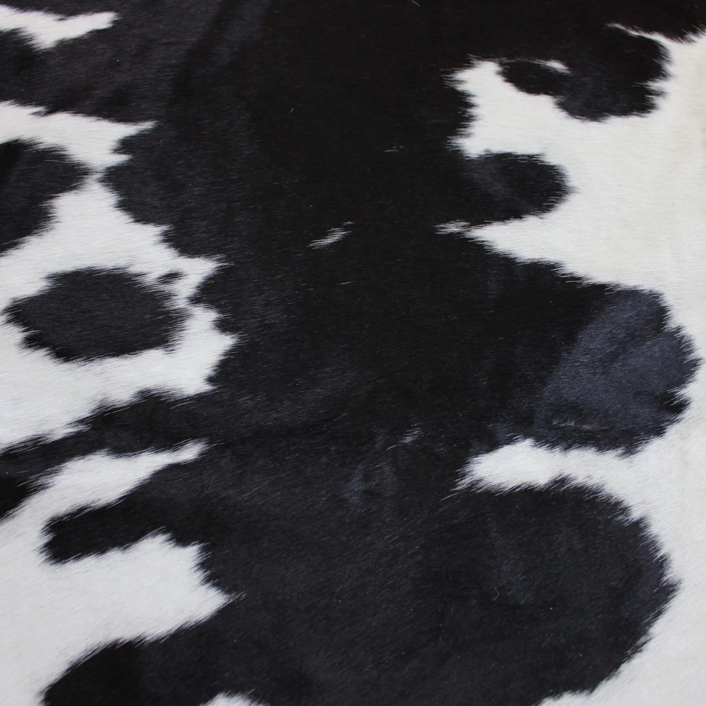 Black & White Cowskin Rug C01016